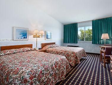 Traveler Inn Sterling Quarto foto
